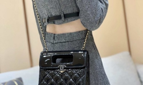 Ellebag's Masterful Recreation of the Chanel 23S 4025 Black Patent Leather Flap Bag with Gold Hardware(2024 Dec Updated)