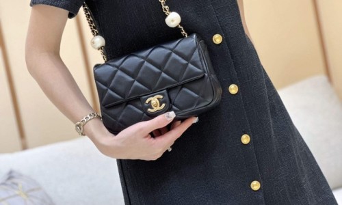 Ellebag super replica Chanel Small Flap Bag (AS4861): A Testament to Elegance and Craftsmanship (2024 Dec updated)