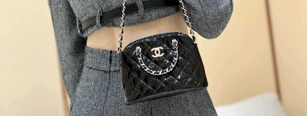 Ellebag's Masterful Recreation of the Chanel AP3354 Patent Leather Clutch with Chain(2025 Jan Updated)