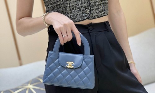 Ellebag's Exquisite Replica: The Blue Lambskin Chanel Mini Kelly-Style Shopping Bag(2024 Dec Updated)