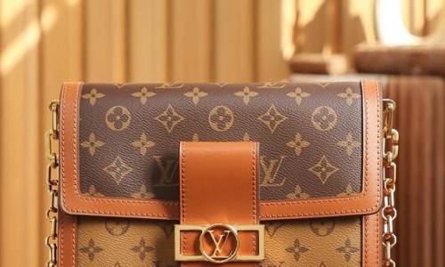 Ellebag’s 1:1 Replica of Louis Vuitton Daphne M45958: A Timeless Icon Reimagined(2025 Jan Updated)