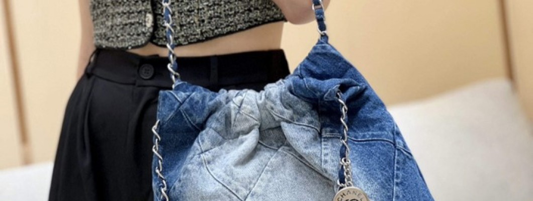 Ellebag super fake CHANEL 22 Small Handbag in Denim: A Modern Masterpiece of Elegance and Craftsmanship(2024 Dec Updated)