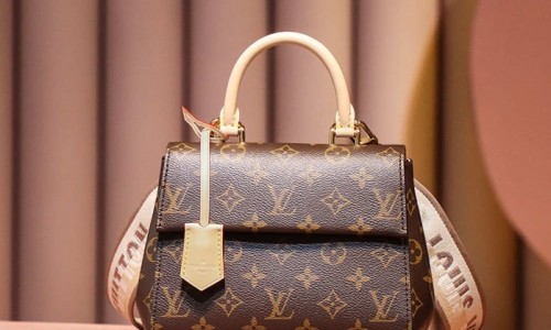 Ellebag’s 1:1 Replica of Louis Vuitton Cluny BB M46372 & Cluny Mini M46055: Crafting Luxury with Precision(2024 Dec Updated)