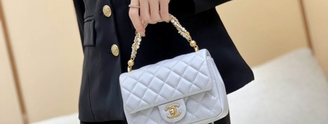 Ellebag's Exquisite Replica of the Chanel Mini Flap Bag with Pearl Chain: A 17cm Sky Blue Lambskin Masterpiece(2024 Dec Updated)