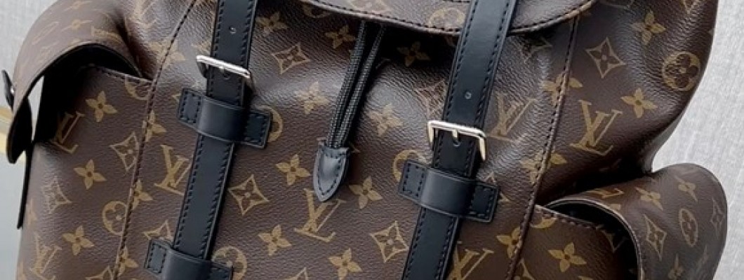 Ellebag’s 1:1 Replica of Louis Vuitton M43735 Christopher Medium Backpack – A Tribute to Rugged Elegance(2024 Dec Updated)