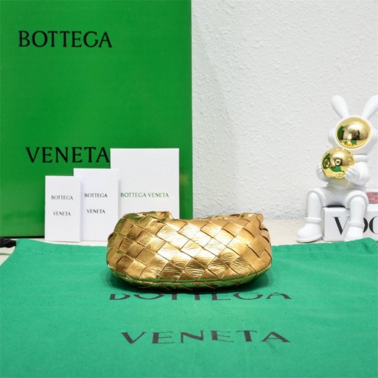 BOTTEGA VENETA Jodie Super Mini 17 Gold Style: 6699-0# Size: 17x16x6.5cm Full Leather