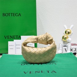 BOTTEGA VENETA Jodie Super Mini 17 Light Yellow Style: 6699-0# Size: 17x16x6.5cm Full Leather