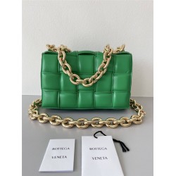 BOTTEGA VENETA Cassette Chain Padded Cassette Green Gold Buckle Medium 26 Size: 26x18x6cm Full Leather