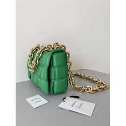 BOTTEGA VENETA Cassette Chain Padded Cassette Green Gold Buckle Medium 26 Size: 26x18x6cm Full Leather