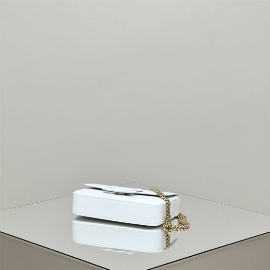 Celine Triomphe Canvas Chain Underarm Bag Embossed White Gold Hardware Model: 197943 Size: 20.5x10.5x4cm