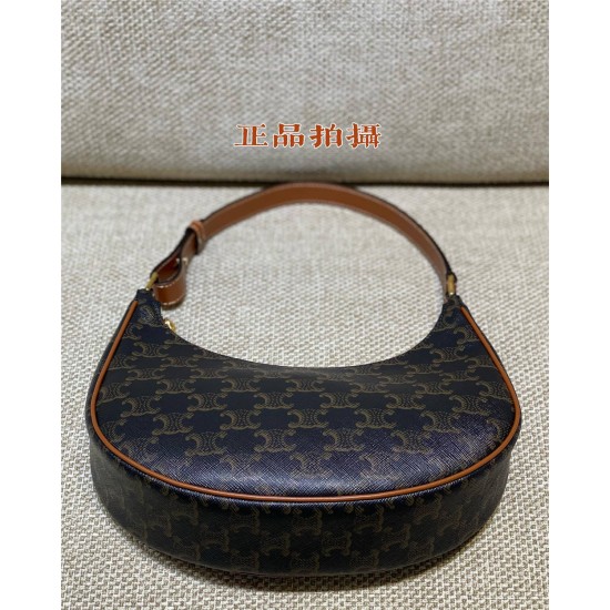 Celine Triomphe Canvas Ava Black Model: 193952 Size: 23x14x7cm