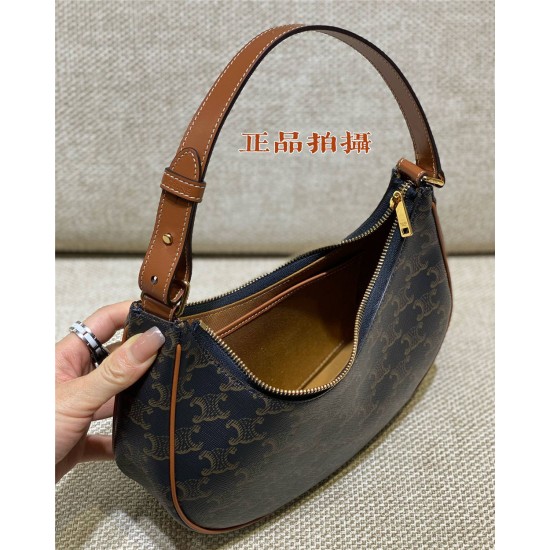 Celine Triomphe Canvas Ava Black Model: 193952 Size: 23x14x7cm