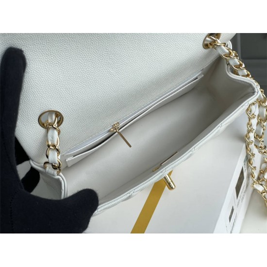 Chanel Classic Flap bag Mini 20 White with gold hardware, Caviar leather, Hass Factory leather, seamless.