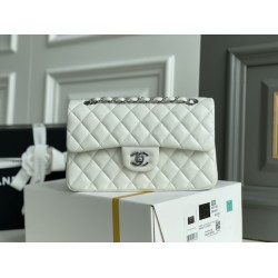 Chanel Classic Flap bag Small 23 White with silver hardware, Caviar leather, Hass Factory leather, seamless.