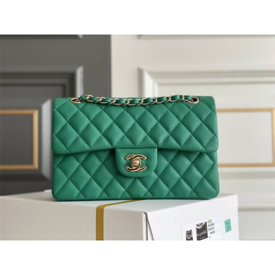 Chanel Classic Flap bag Small 23 Green with champagne gold hardware, Caviar leather, Hass Factory leather, seamless.