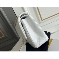 Chanel Classic Flap bag Medium 25 White with champagne gold hardware, Caviar leather, Hass Factory leather, seamless.