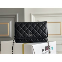 Chanel WOC Black with Silver Hardware Lamb Leather Hass Factory leather Red Interior 19x12x3.5cm