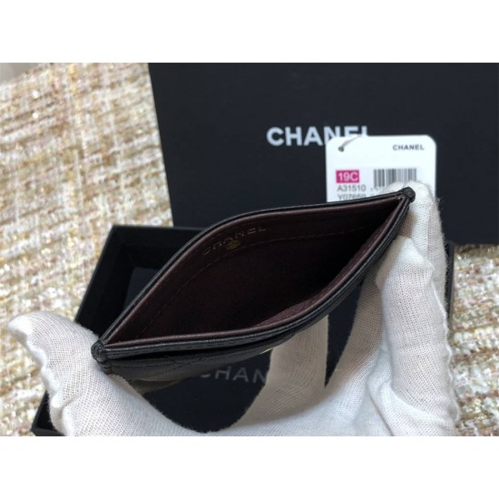 Chanel Classic Card Holder Black with Gold Hardware Lamb Leather Hass Factory leather Red Interior 11x7x1cm