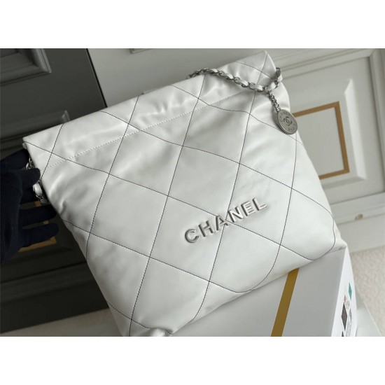 Chanel 22K 22 Bag in white with black lines, small size 37, gold-tone hardware, calfskin leather, Hass Factory leather, 35x37x7cm