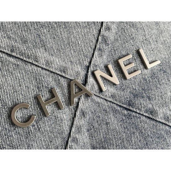 Chanel 23C 22 Bag, medium size, denim fabric, silver-tone hardware, 38x42x8cm