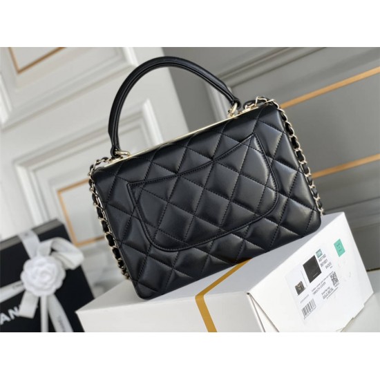 Chanel Classic Trendy CC in medium size 25, black, lambskin, light gold-tone hardware, Hass Factory leather, 17x25x12cm