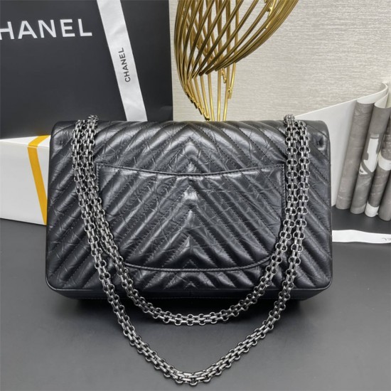 Chanel Classic Flap Bag in 2.55 V-Pattern So Black, Large 28, Black, Silver Hardware, Lambskin Leather, Padded Leather, Hass Factory Leather, Dimensions: 28cm.