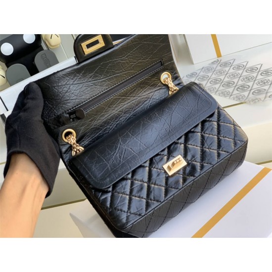 Chanel Classic Flap Bag in 2.55 Diamond Pattern So Black, Medium 24, Black, Gold Hardware, Lambskin Leather, Padded Leather, Hass Factory Leather, Dimensions: 24x16x8cm.