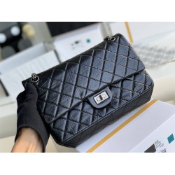 Chanel Classic Flap Bag in 2.55 Diamond Pattern So Black, Large 28, Black, Silver Hardware, Lambskin Leather, Padded Leather, Hass Factory Leather, Dimensions: 28x20x8cm.