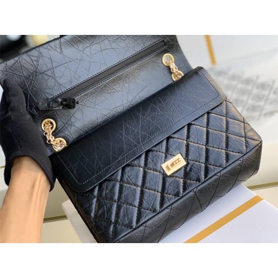 Chanel Classic Flap Bag in 2.55 Diamond Pattern So Black, Large 28, Black, Gold Hardware, Lambskin Leather, Padded Leather, Hass Factory Leather, Dimensions: 28x20x8cm.