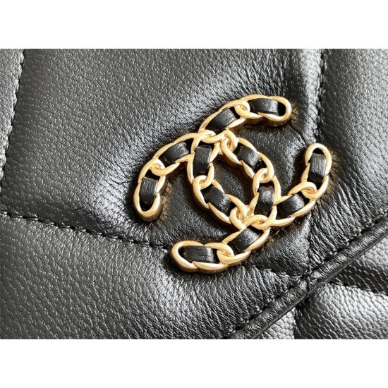 Chanel 19 WOC (Wallet on Chain) in Lambskin Leather, Black, Gold Hardware, Hass Factory Leather, Dimensions: 20x18x9cm.