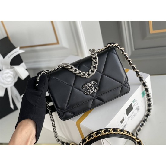 Chanel 19 WOC (Wallet on Chain) in Lambskin Leather, Black, Silver Hardware, Hass Factory Leather, Dimensions: 20x18x9cm.