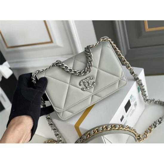 Chanel 19 WOC (Wallet on Chain) in Lambskin Leather, Gray, Silver Hardware, Hass Factory Leather, Dimensions: 20x18x9cm.