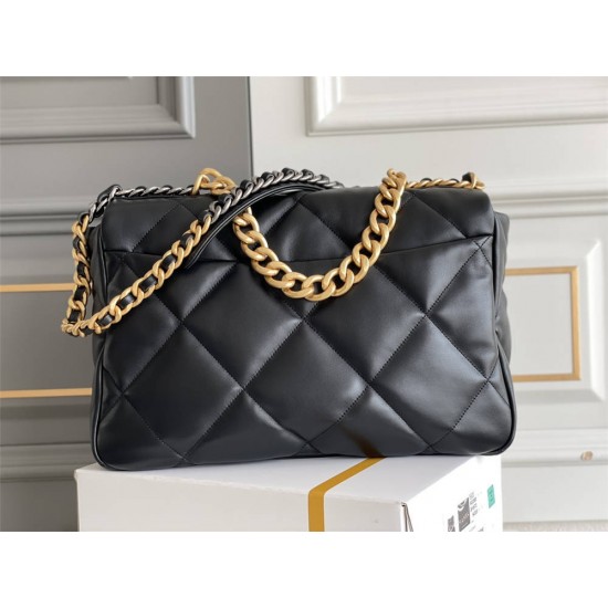 Chanel 2021-2022 Chanel 19 Bag, Large 36, Lambskin Leather, Black, Gold Hardware, Hass Factory Leather, Dimensions: 25x36x11cm.