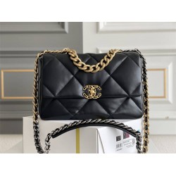 Chanel 2021-2022 Chanel 19 Bag, Medium 30, Lambskin Leather, Black, Gold Hardware, Hass Factory Leather, Dimensions: 20x30x10cm.