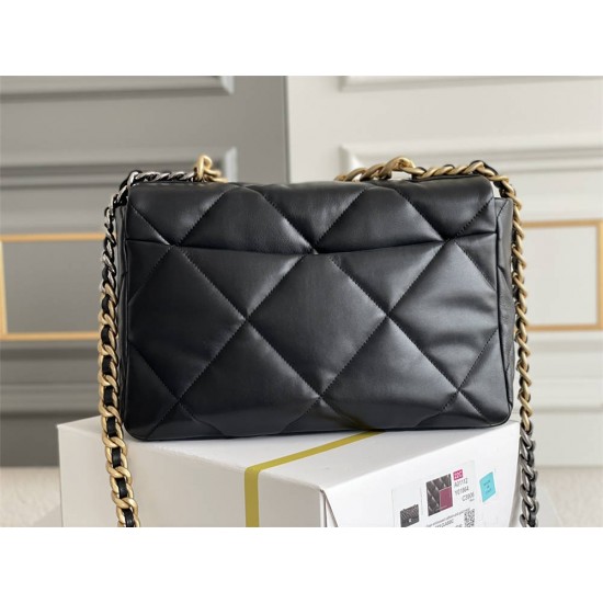 Chanel 2021-2022 Chanel 19 Bag, Medium 30, Lambskin Leather, Black, Gold Hardware, Hass Factory Leather, Dimensions: 20x30x10cm.