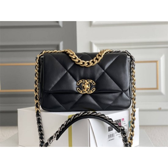 Chanel 2021-2022 Chanel 19 Bag, Small 26cm, Lambskin Leather, Black, Gold Hardware, Hass Factory Leather, Dimensions: 16x26x9cm.