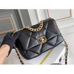 Chanel 2021-2022 Chanel 19 Bag, Small 26cm, Lambskin Leather, Black, Gold Hardware, Hass Factory Leather, Dimensions: 16x26x9cm.