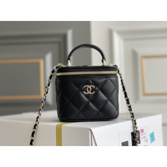 Chanel Vanity Case with Lipstick Holder, Gold Hardware, Gold Ball, Black with Champagne Gold Hardware, Mini 11, Long Box, Lambskin Leather, Hass Factory Leather, Dimensions: 9x11x7cm.