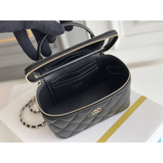 Chanel Vanity Case with Lipstick Holder, Gold Hardware, Gold Ball, Black with Champagne Gold Hardware, Mini 11, Long Box, Lambskin Leather, Hass Factory Leather, Dimensions: 9x17x7cm.