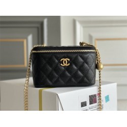 Chanel Vanity Case with Lipstick Holder, Gold Hardware, Heart-Shaped, Gold Ball, Black with Gold Hardware, Mini 11, Lambskin Leather, Hass Factory Leather, Dimensions: 9x17x7cm.