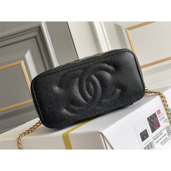 Chanel Vanity Case with Lipstick Holder, Gold Hardware, Heart-Shaped, Gold Ball, Black with Gold Hardware, Mini 11, Lambskin Leather, Hass Factory Leather, Dimensions: 9x17x7cm.