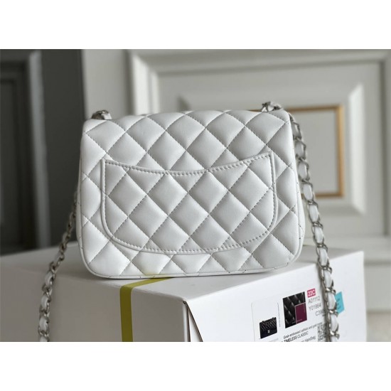 Chanel Classic Flap bag Mini 17 White Silver Hardware Lambskin Hass Factory leather 14x17x8cm