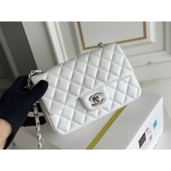 Chanel Classic Flap bag Mini 20 White Silver Hardware Lambskin Hass Factory leather 13x20x6cm