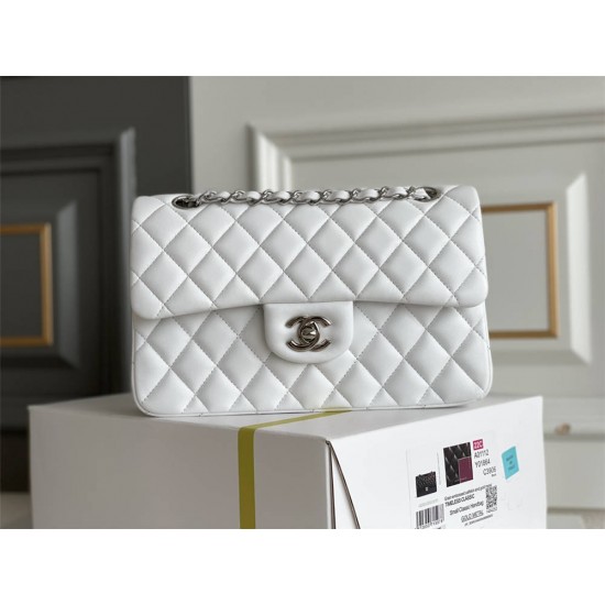 Chanel Classic Flap bag Small 23 White Silver Hardware Lambskin Hass Factory leather 15x23x6cm