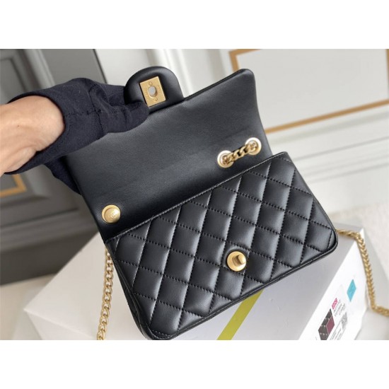 Chanel Classic Flap bag Mini 20 Black Gold Hardware Camellia Clasp Lambskin Hass Factory leather 13x20x6cm