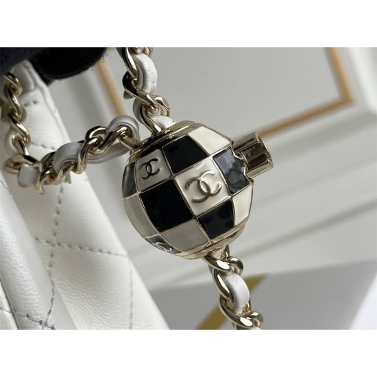 Chanel 23C Classic Flap bag Mini 18 Black and White Checkered Gold Ball White Champagne Gold Hardware Lambskin Hass Factory leather 13x18x7cm