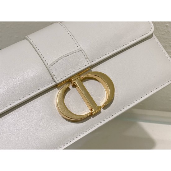 Dior 30 Montaigne East-West Small 21.5 White Smooth Calfskin Small Style Model: 9011S Size: 21.5 x 12 x 6 cm