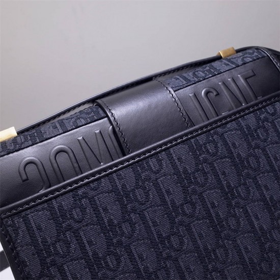 Dior 30 Montaigne Medium 24 Black Full Leather Model: 9008 Size: 24x6x17cm