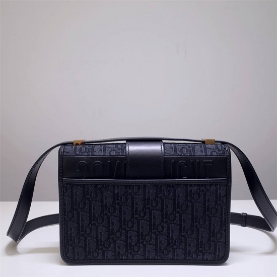 Dior 30 Montaigne Medium 24 Black Full Leather Model: 9008 Size: 24x6x17cm