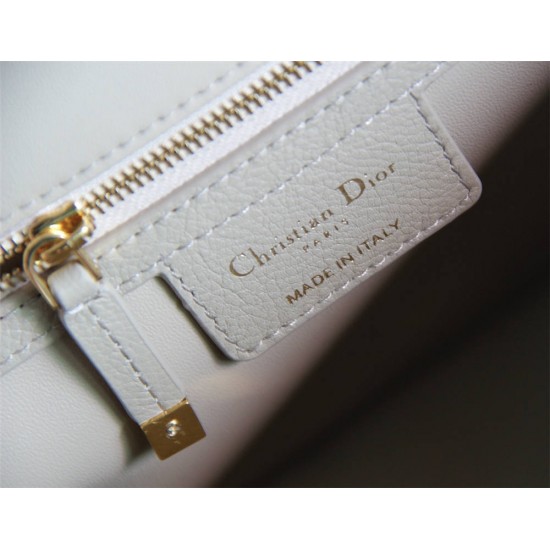 Dior Caro Chain Bag, Apricot, Gold Hardware, Calfskin, Medium 25, Size: 25.5x15.5x8cm